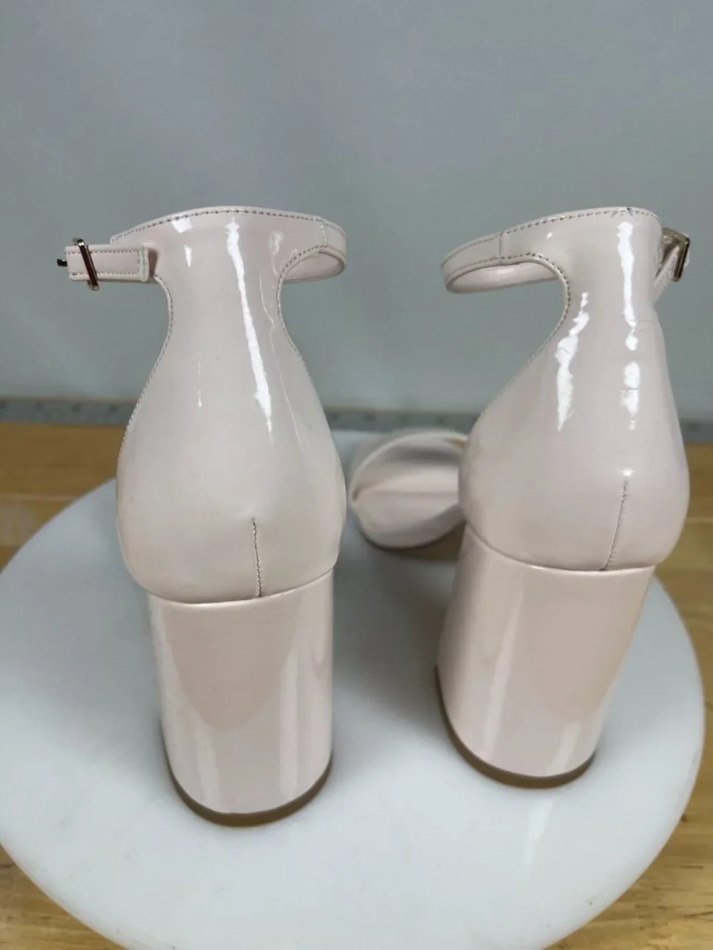Madden Girl Porcelain Patent Ankle Strap Heels Block Heel Size 7